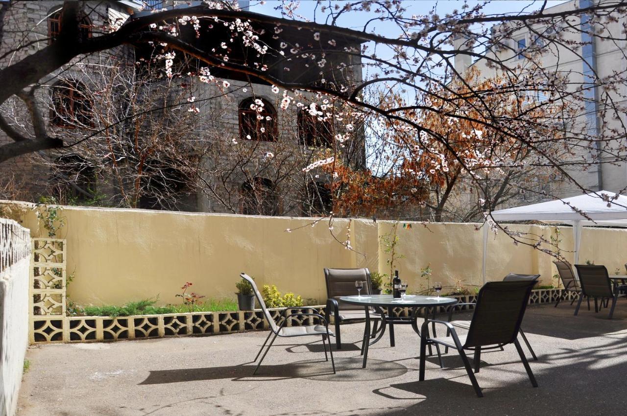Hotel Alexandra تبليسي المظهر الخارجي الصورة