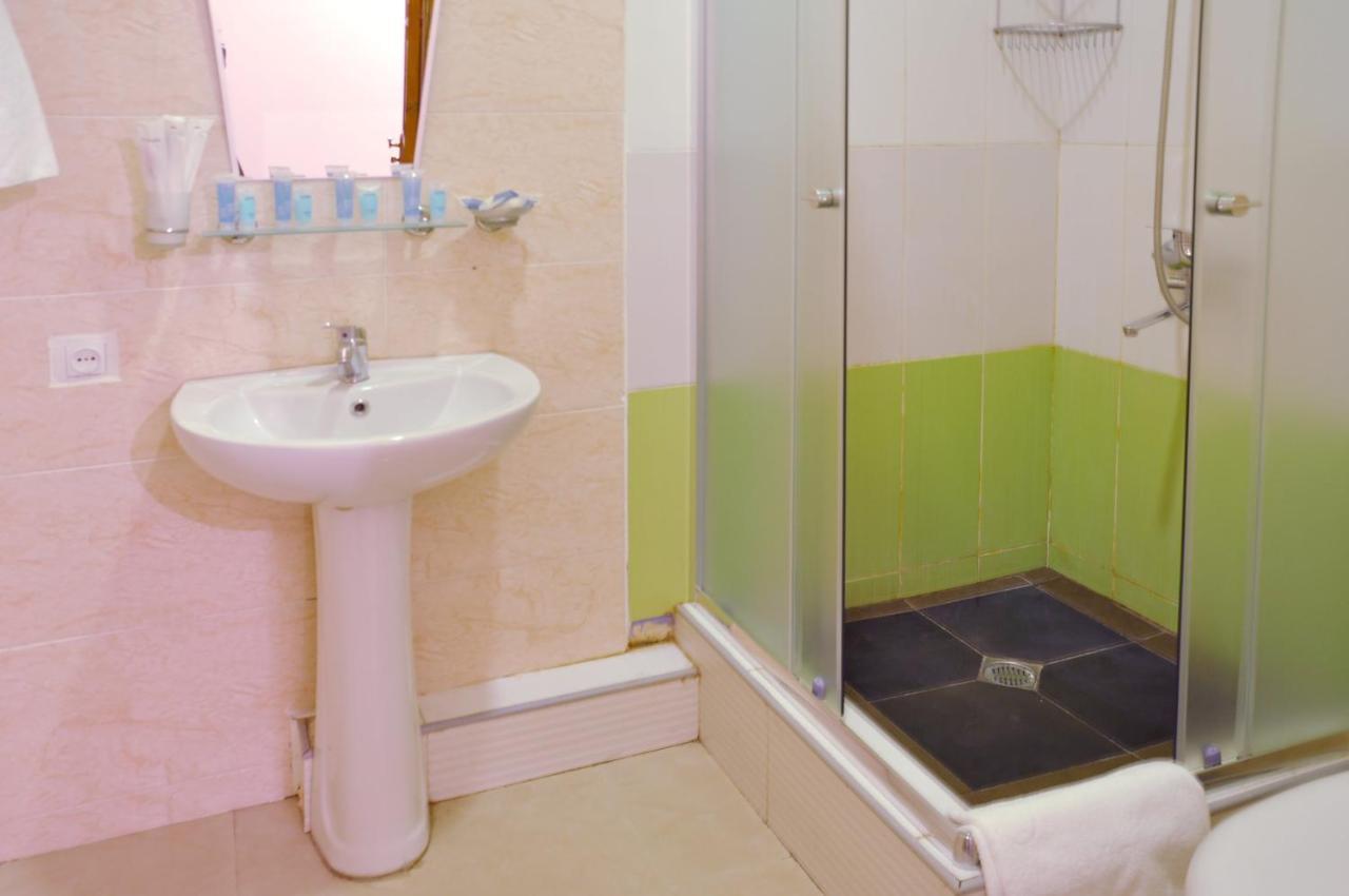 Hotel Alexandra تبليسي المظهر الخارجي الصورة